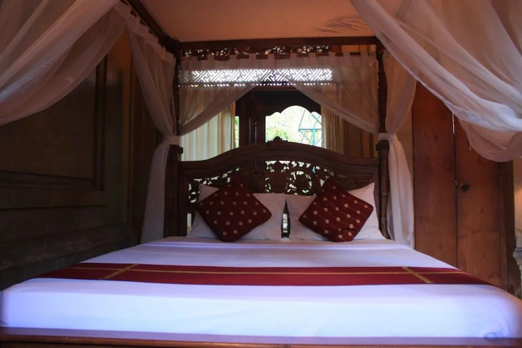Tungeh Inn