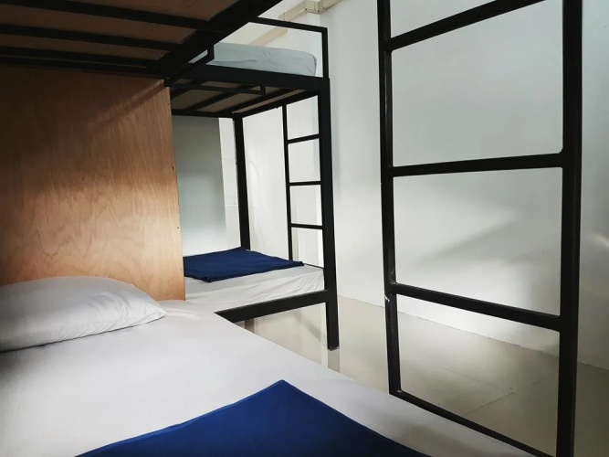 Nanan House Hostel