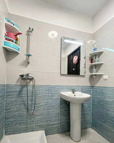 2 Bed Flat - Sleeps 6 - Parking - Wifi