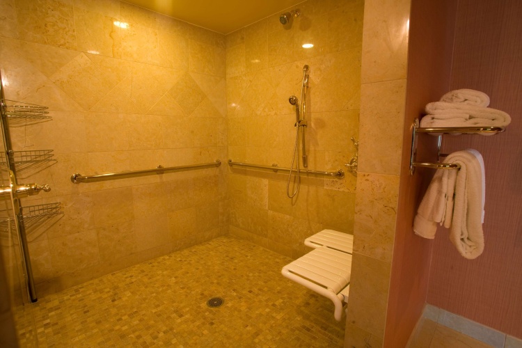 Embassy Suites by Hilton Hampton Convention Center photo 11