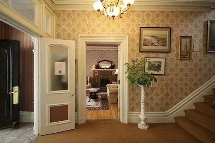 Albert House Inn