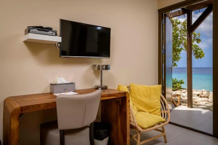 Deluxe Double room with balcony and with sea view