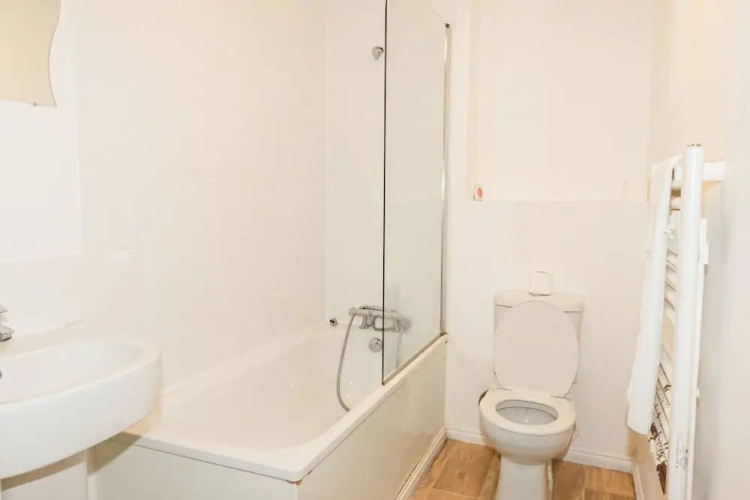 2 Bedroom Apartment Warrington