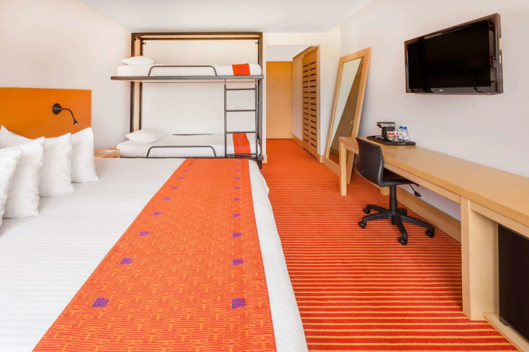Fairfield by Marriott Bogota Embajada