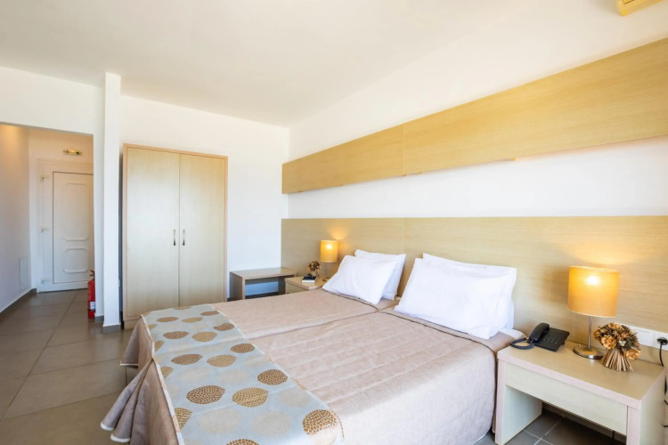 Apolis Beachscape Hotel