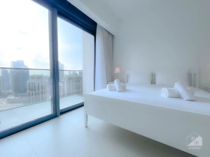Stunning Apt with Breathtaking Views Downtown
