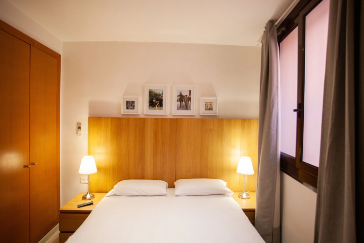 Las Ramblas Pasaje Bacardi Apartments