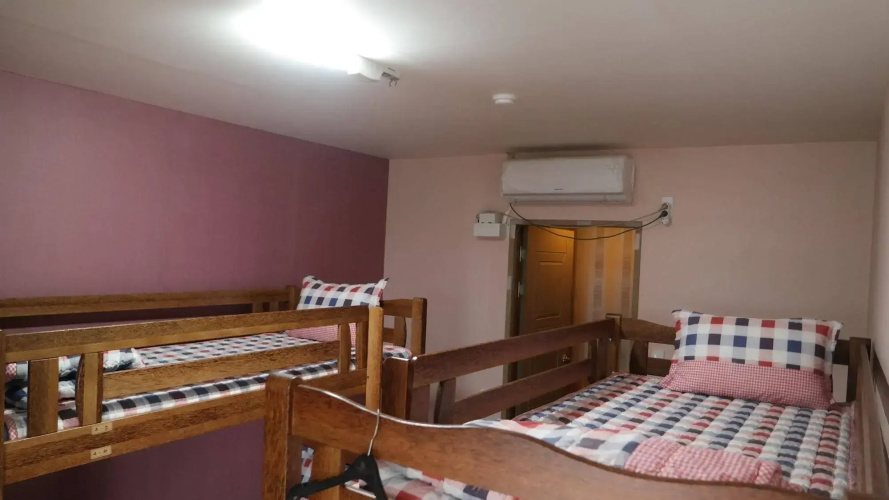 Skywalker Guesthouse - Hostel