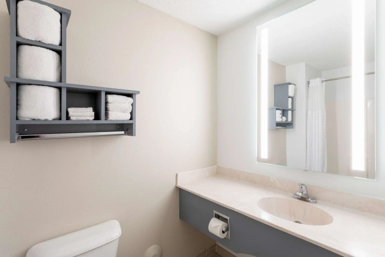 2 Bedrooms Double Suite
