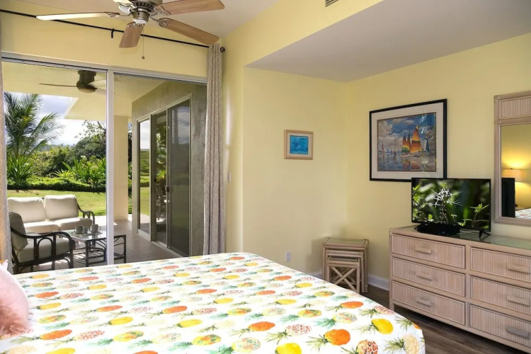 Vista Waikoloa D-102 2 Bedroom Condo by RedAwning