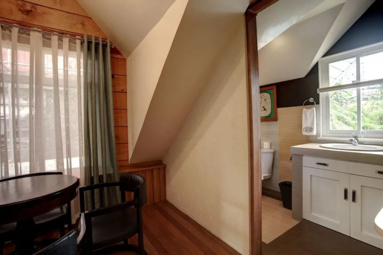 Guest Haven House Bed & Breakfast