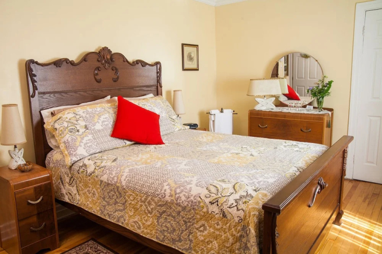 Maison Des Jardins B & B
