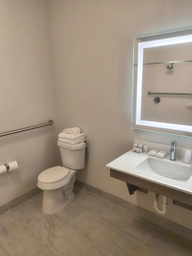 Holiday Inn Express Kenedy by IHG