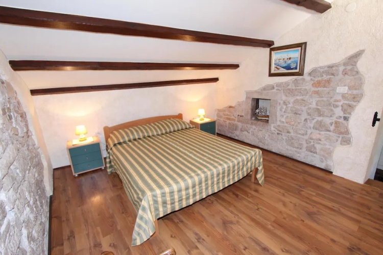 Apartment Midea