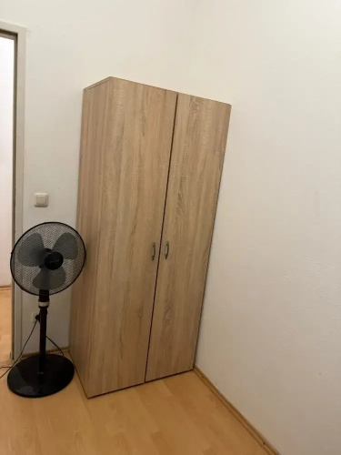 2BR Plus LR Apartment Sleeps 6 Central