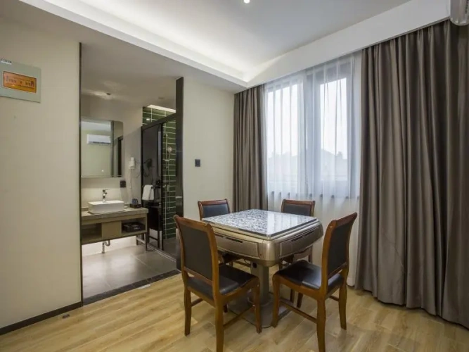 Standard Family room
