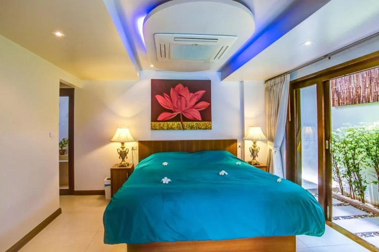 Villa Chok in beachfront villa resort