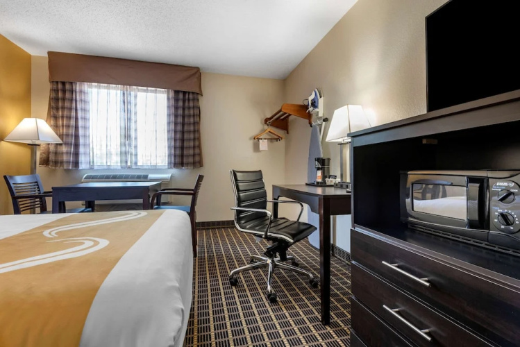 Allegheny Inn & Suites