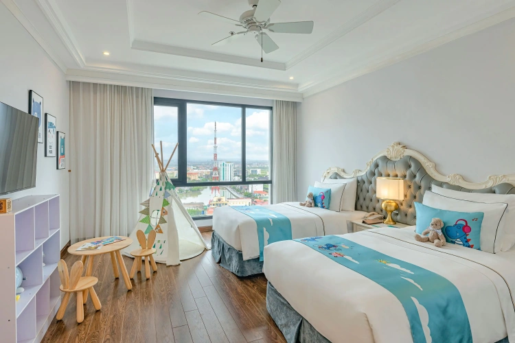Standard Triple room