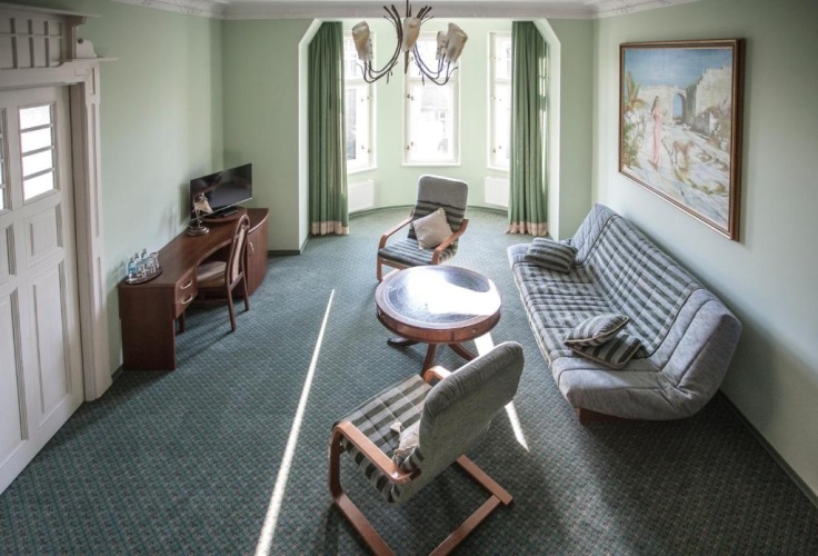 1 Bedroom Suite