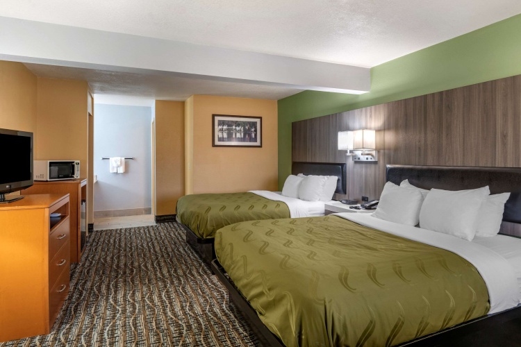 Standard Quadruple room
