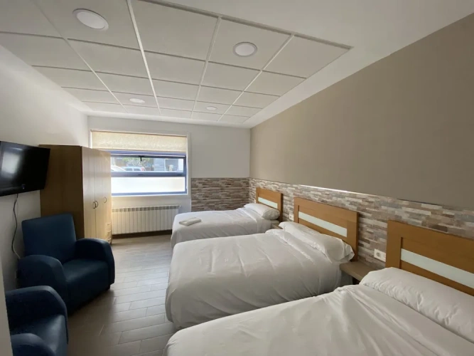 Standard Triple room