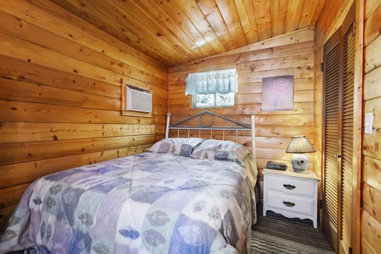 Apple Creek Cottages