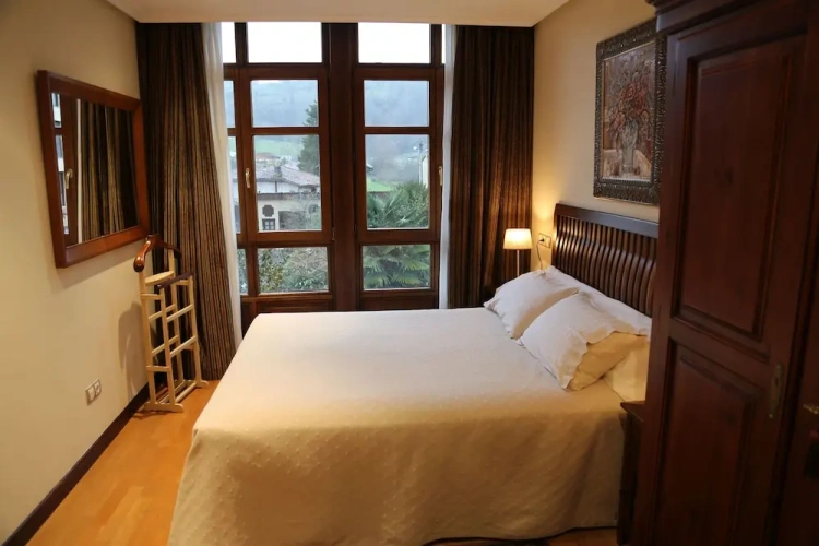 2 Bedrooms Deluxe Apartment with garden view