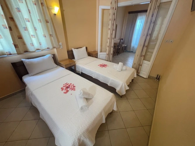 Triple Apartment with balcony and with sea view