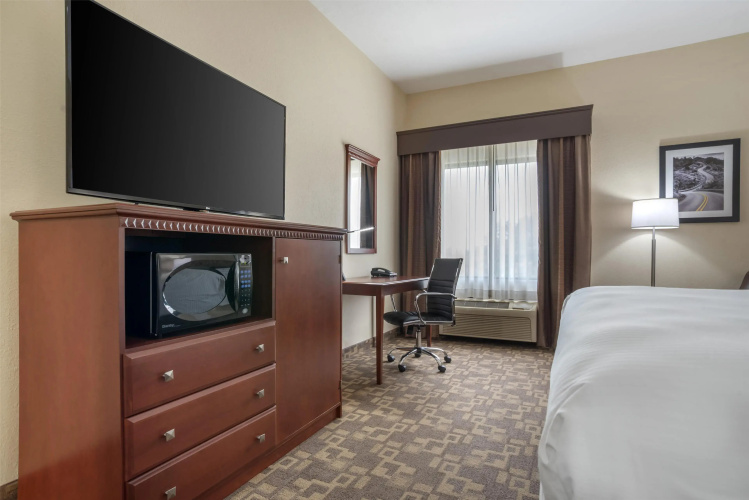Best Western Opp Inn