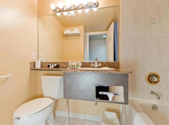 Deluxe Double Suite