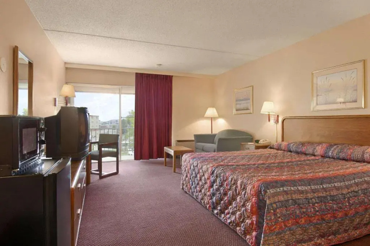Days Inn Colorado Springs/Garden of the Gods