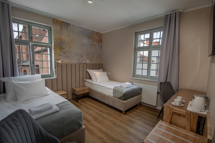 Standard Twin room