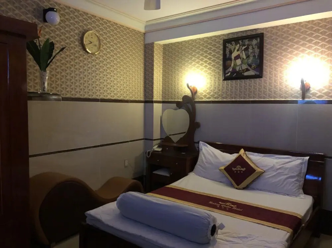 Hoang Quan Hotel