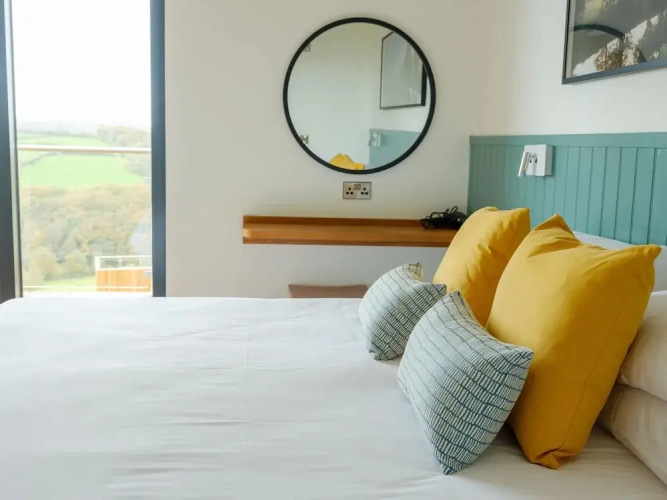 Meadow 2 Bedroom Lodge 13