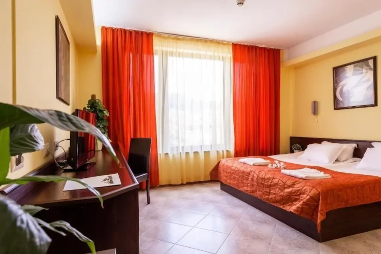 Deluxe Suite