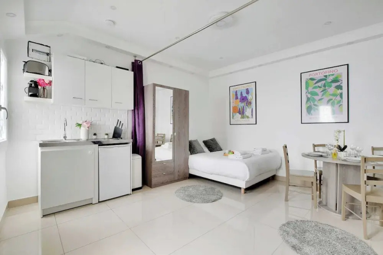 Charming Studio for 2 - Near Voltaire & 11th Arr. Town Hall, Paris
