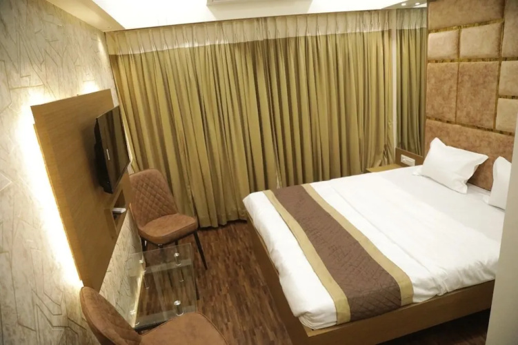 Hotel M Residency