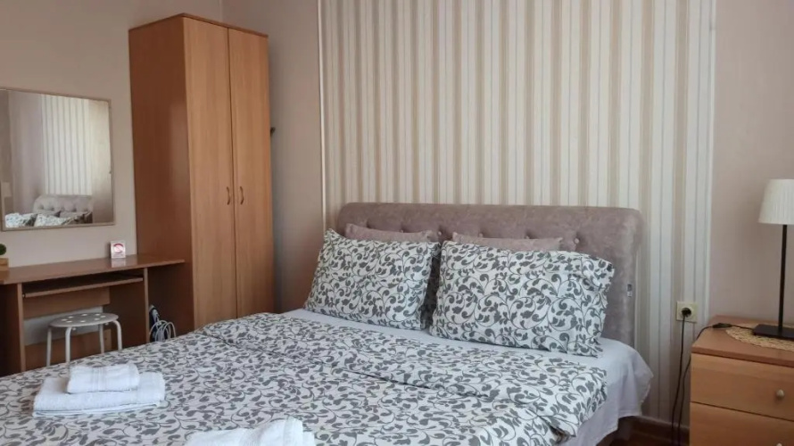 Community Park Apartment