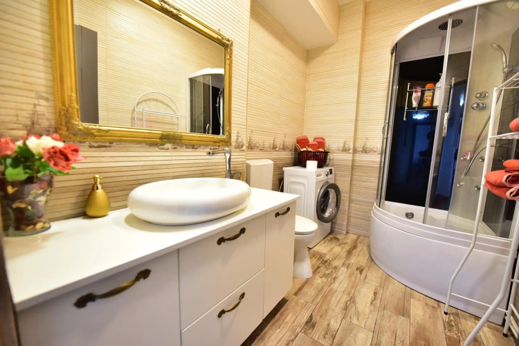 Mountain View Apartment