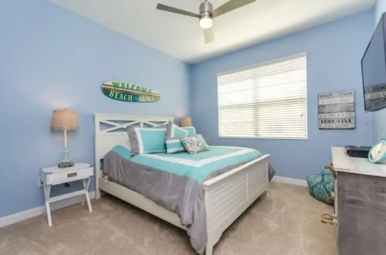 5 Bed Pool Home Multiple Bunks & Game Room! 5 Bedroom Villa by Redawning