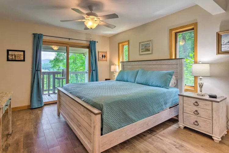 Mountain Escape w/ Stunning Views!