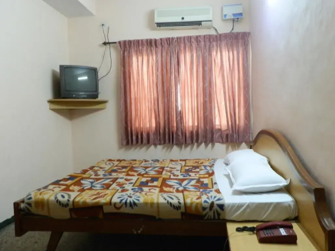 Hotel Aishwariya Park