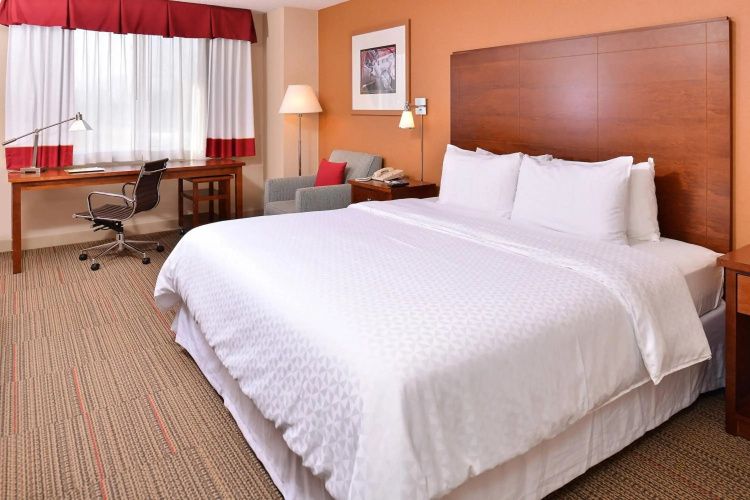 Radisson Hotel Detroit Metro Airport