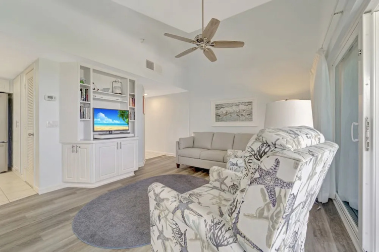 Beach One Bedroom Villa by RedAwning