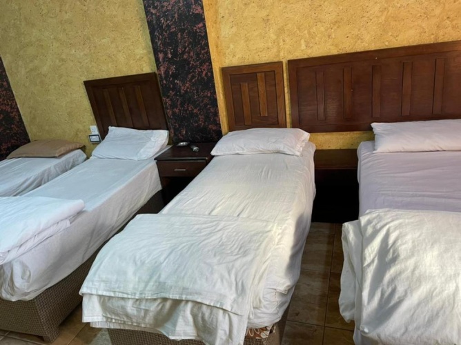 Deluxe Family Suite