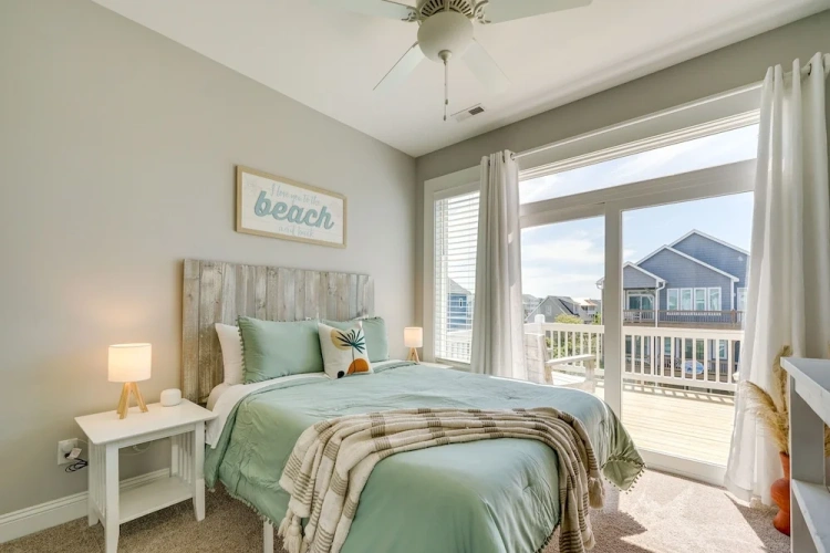 4 Bedrooms Cottage