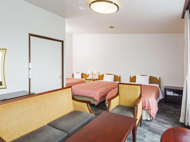Standard Triple room