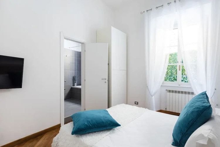 3 Bedrooms Apartment