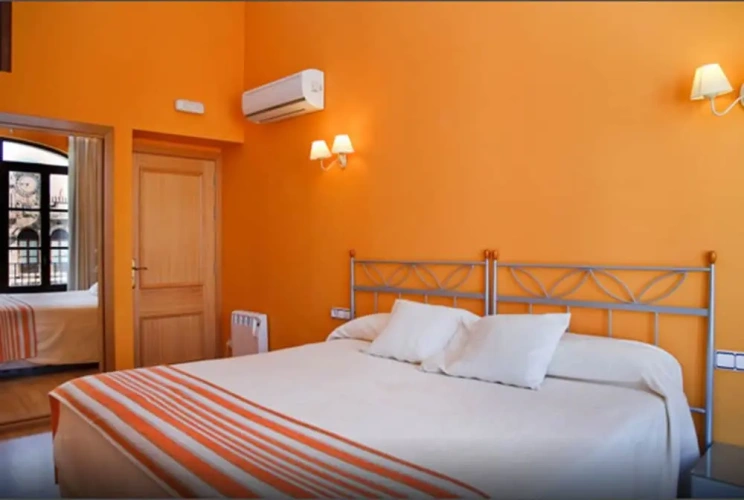 Superior Double room with balcony and with city view